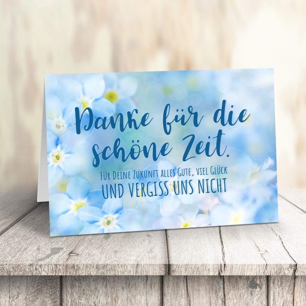 Große Abschiedskarte XXL (A4) Vergiss uns nicht - Blaue Blumen mit Umschlag / Edle Design Klappkarte / Rente / Pension / Ruhestand / Verabschiedung / Letzter Arbeitstag / Gruß-Karte für Kollegen – Bild 3