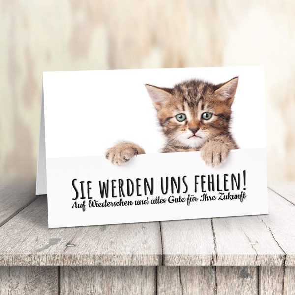Große Abschiedskarte XXL (A4) Sie werden uns hier fehlen - Traurige Katze mit Umschlag / Edle Design Klappkarte / Rente / Pension / Ruhestand / Verabschiedung / Letzter Arbeitstag / Gruß-Karte für Kollegen – Bild 3