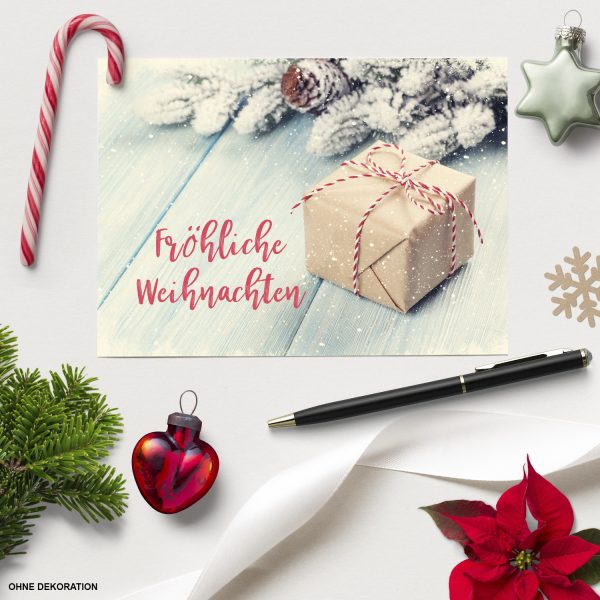 10 x moderne Weihnachtskarten mit Umschlag, Fröhliche Weihnachten Geschenk im Schnee, im Postkarten Format / Weihnachten / Weihnachtspostkarte – Bild 3