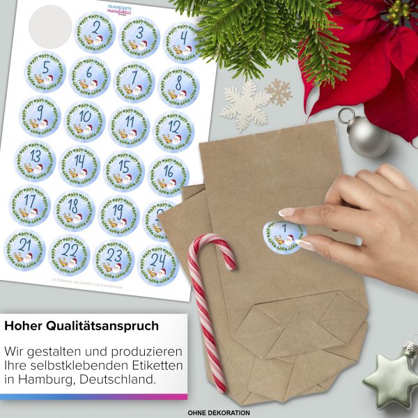 Adventskalender zum Befüllen (Weihnachtsmann und Rentier) mit 24 Tüten und 24 weihnachtlichen Zahlen Aufklebern für Weihnachten, Advent, kleine Geschenke – Bild 4